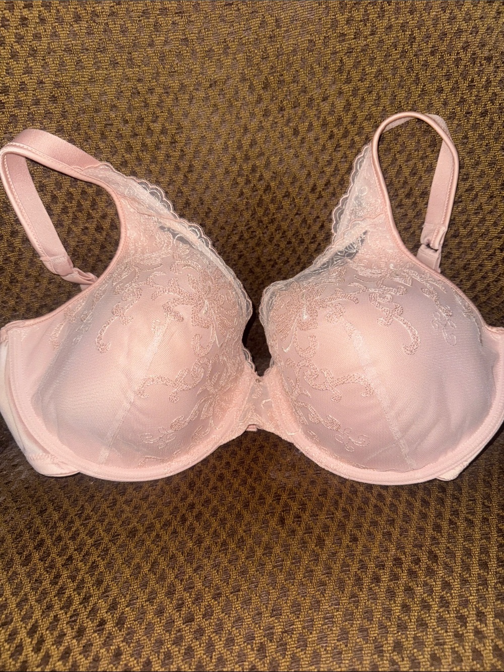 NWOT Playtex Supportive Lace-Trim Underwire Bra in Soft Pink